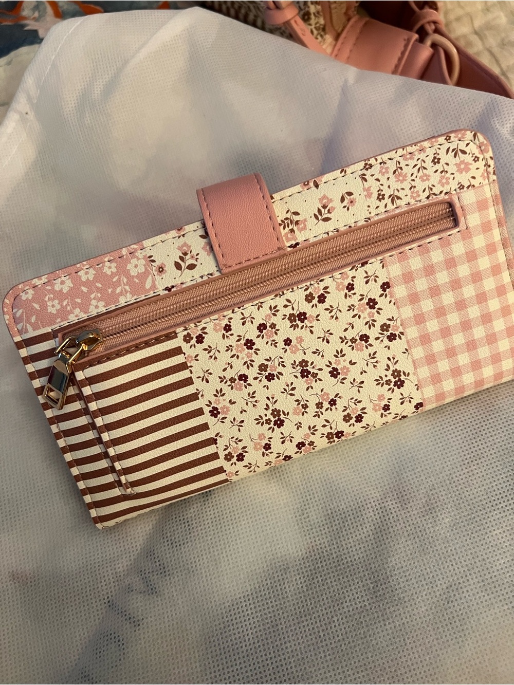 Poppy & Peonies Blush Patchwork Floral Phone Wallet - Picture 3 of 4